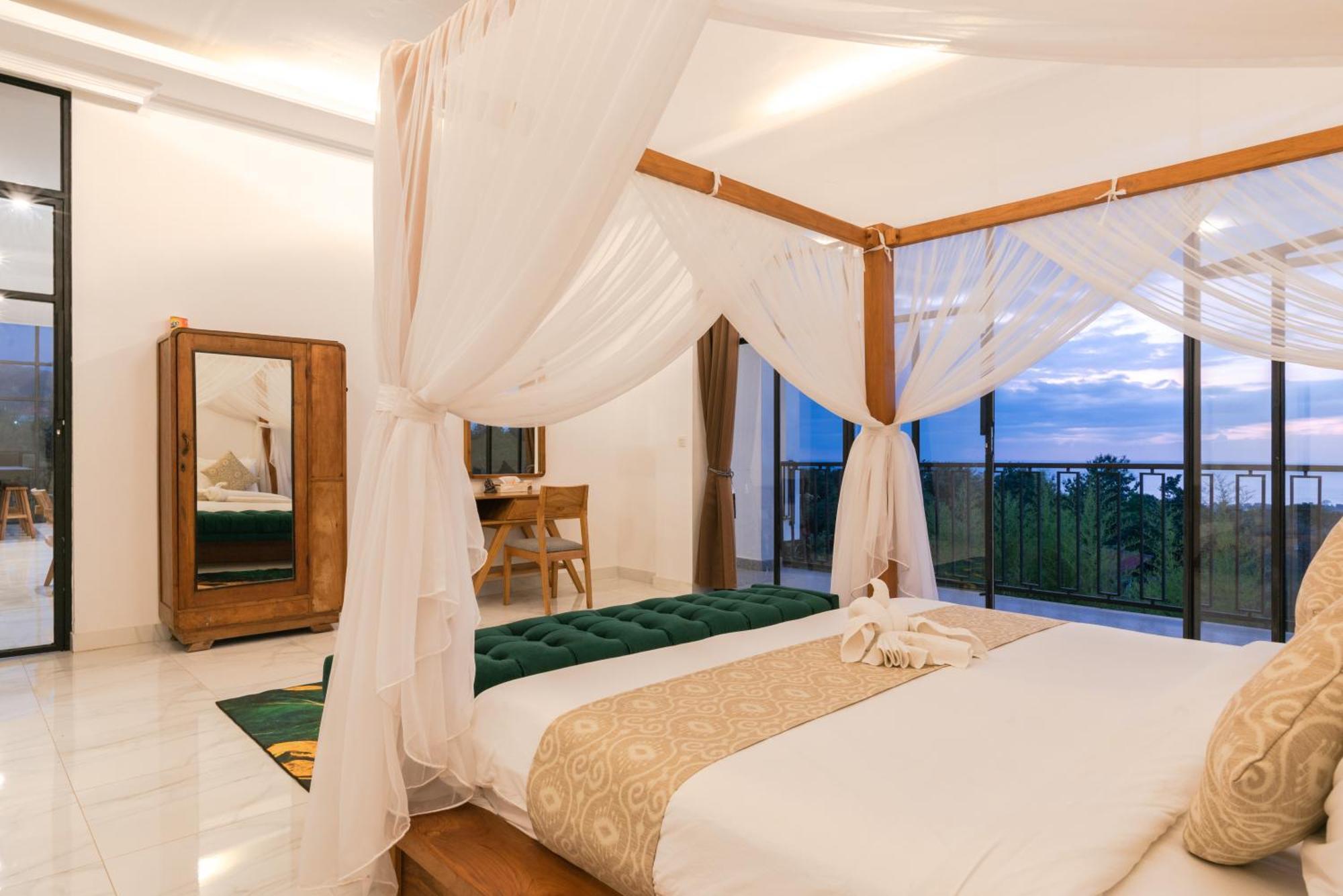 Villa The Hacienda Lovina Beach
